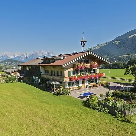 Guest house Lindenhof 4*